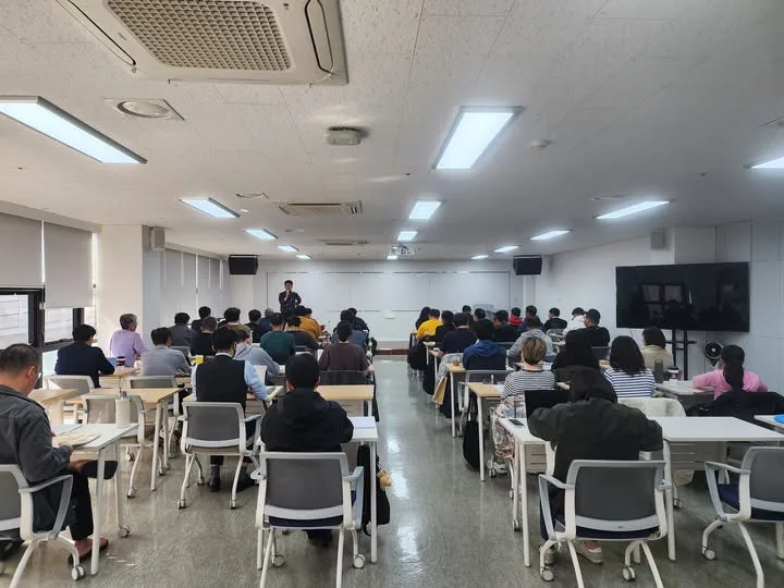 28기 기초반 실제 강의 전경